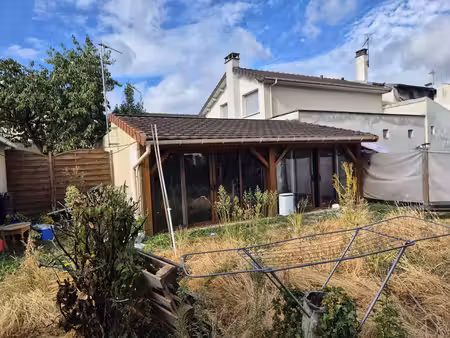 terrain de 515m2 avec 10m de façade