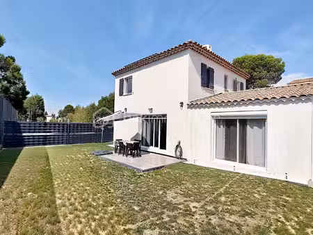 maison contemporaine de 113 m² à orgon