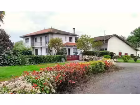maison à vendre proche aire sur l'adour 8 pièce(s) 193m2 345 000€