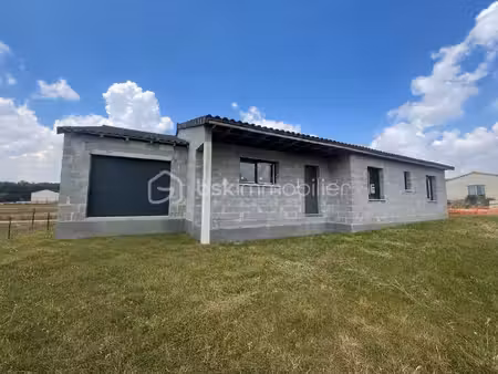 maison traditionnelle de 130 50 m² à vivonne