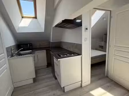 location appartement 2 pièces meublé à cholet (49300) : à louer 2 pièces meublé / 17m² cho