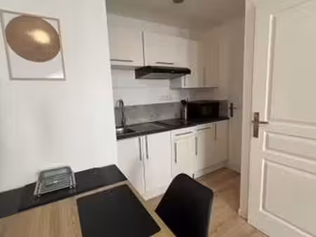 location appartement 2 pièces meublé à cholet (49300) : à louer 2 pièces meublé / 29m² cho