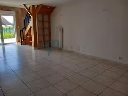 location maison à la salle-et-chapelle-aubry (49110) : à louer / 53m² la salle-et-chapelle