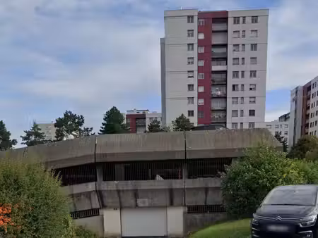 place de parking sécurisée les sources / frances-copistes