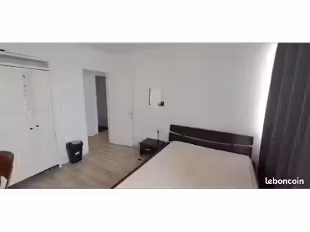 appartement 4 pièces 13 m²