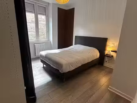 appartement t2 meublé place du centre guingamp