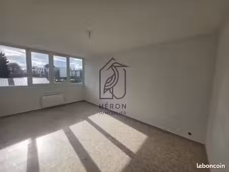 appartement 3 pièces 77 m²