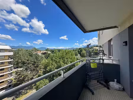 t2 la motte servolex