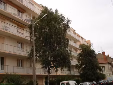 garage a louer a roanne - mulsant