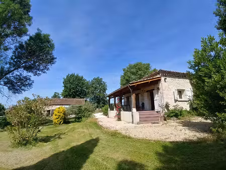 ensemble immobilier de caractère - deux maisons  dépendances et superbe vue campagne