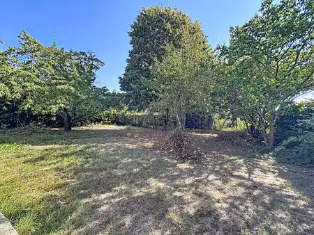 terrain plat 807 m²