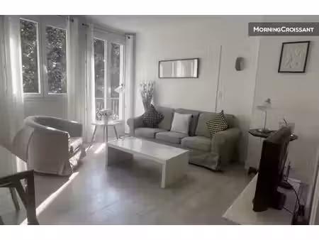 t3 meublé-vue sur seine