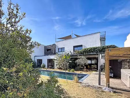 vente maison 6 pièces  200.00m²  angoulins