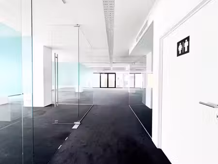 spacieux plateau de 300m2 au coeur de bxl