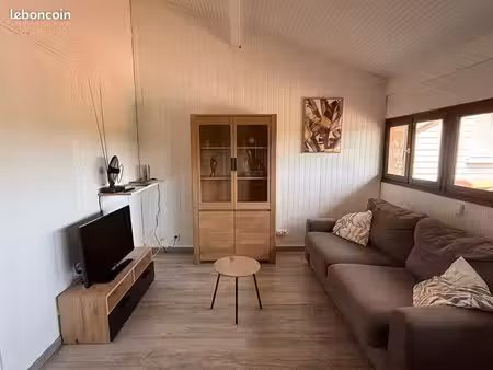 t1 bis 30 m² à 200 m de la plage – balcon & parking – mimizan-plage