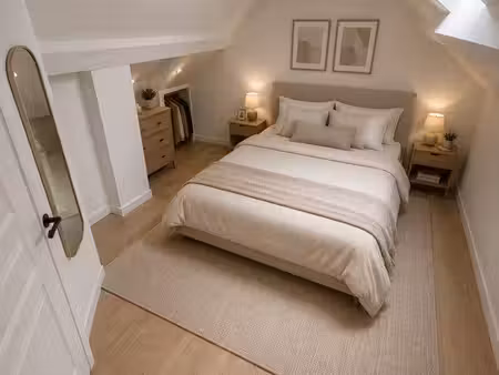 t2 étudiant duplex 17m2 rénové - famars - proche université - 440 cc