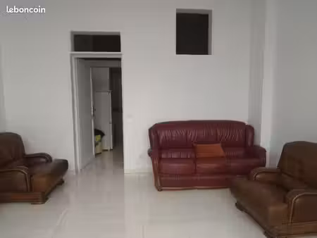 paris. appartement à louer dans passage privé