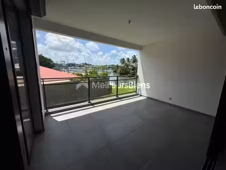 appartement 4 pièces 94 m²