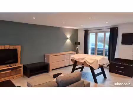 maison meublée rénovée 100 m² avec jardin clos et hangar