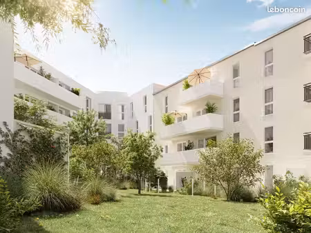 studio 1 pièce 31 m²