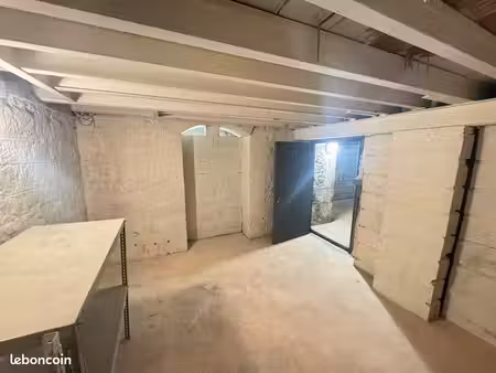 cave à louer 11m2 - paris 13