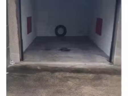 garage stockage uniquement