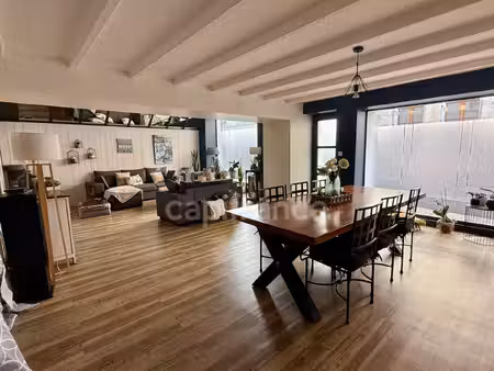 champdeniers – maison de caractère rénovée de 175 m² avec 135 m² de dépendances et fort po
