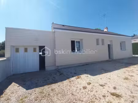 pavillon de plain-pied proche des services de la ville de gorron