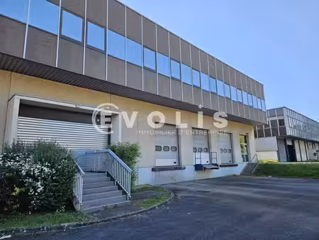 location entrepôt wissous 91320 1351m²