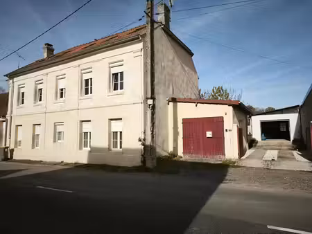 maison 8 pièce(s) 211 m2