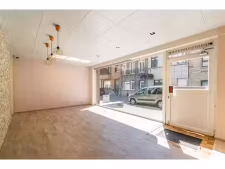 instapklaar handels-/kantoorgelijkvloers (106m²)