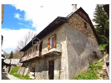 corps de ferme de 360 m² à la foux d'allos