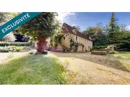 maison en pierre a environ 7 km du bugue.