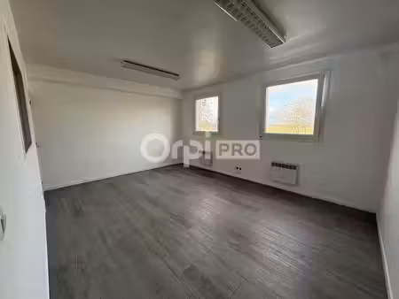 location bureaux villecresnes 94440 35m²