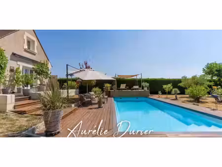 maison avec piscine et jardin bourgueil (37)