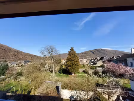 exclusivité idéal famille. revin (08). maison cinq chambres et jardin  proche de la...