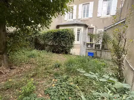 saint amand montrond - maison de 187.60m2 avec jardin et dép