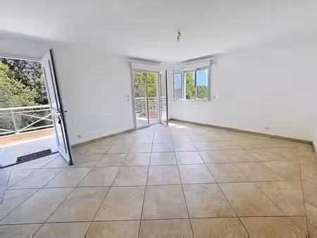vente maison 6 pièces 106 m² grasse (06130)
