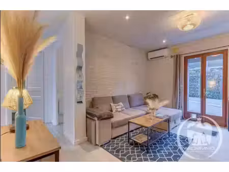 location appartement 4 pièces 68 m² à nice (06100)