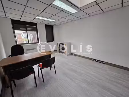 location bureaux 23 m² à 113 m²