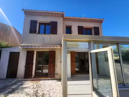 location maison 4 pièces 82m² st raphael 83700