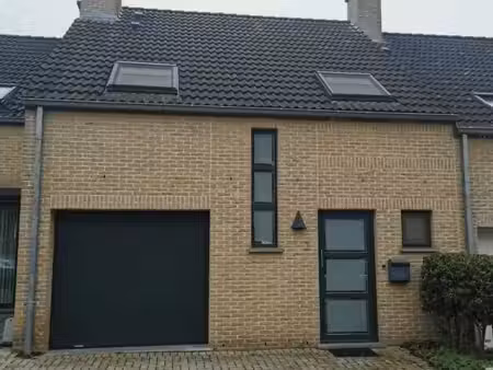huis te koop in boom met 3 slaapkamers