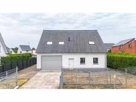 huis te koop in beringen met 2 slaapkamers