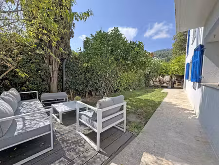 vence - villa rénovée avec jardin et appartement indépendant à proximité du centre-ville