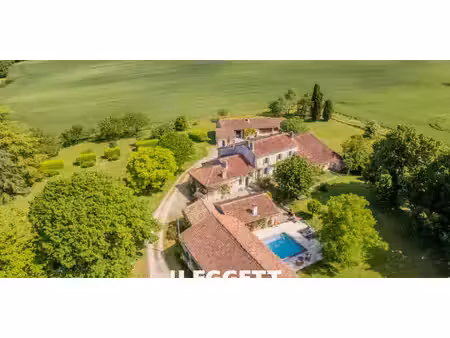 maison avec piscine et terrasse villebois-lavalette (16)
