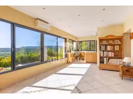 villa t5 152 m² - 2000m² de parcelle à 15 min de montpellier
