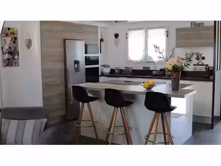 location maison 4 pièces 84 m² à berson (33390)