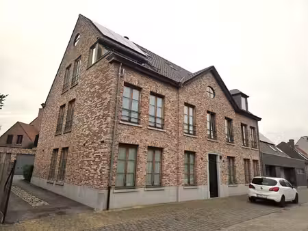 appartement te huur in bachte-maria-leerne met 2 slaapkamers