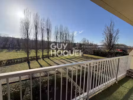a louer studio 30 40 m² avec balcon plein sud et cave