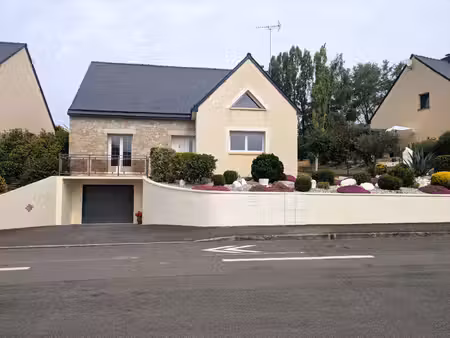 à fougères (35)  maison plain pied de 81m2 - 2 chambres